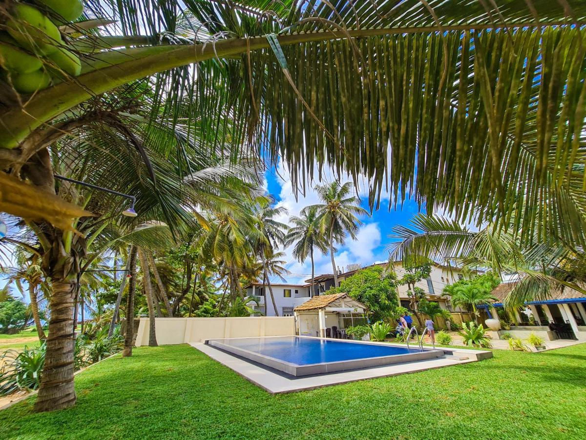 Star Beach Guest House Negombo Ngoại thất bức ảnh