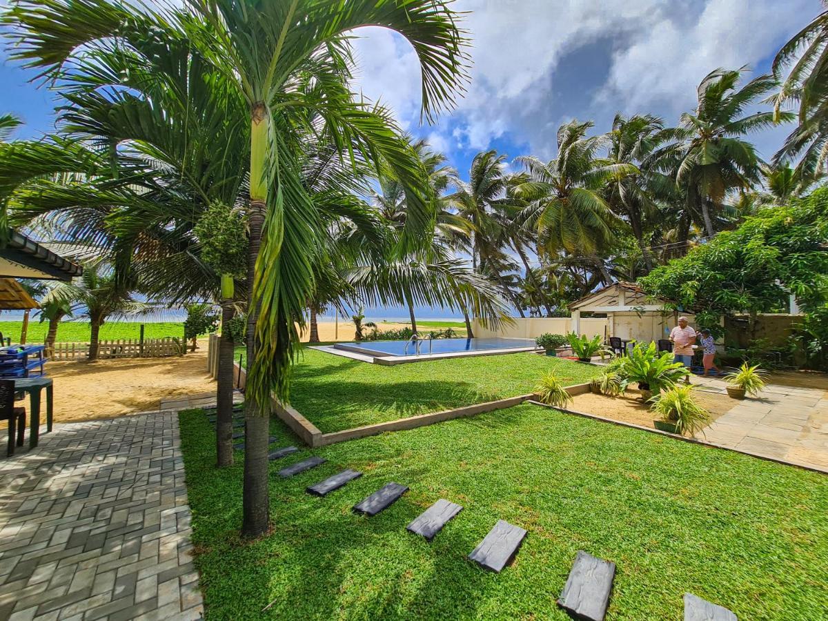 Star Beach Guest House Negombo Ngoại thất bức ảnh