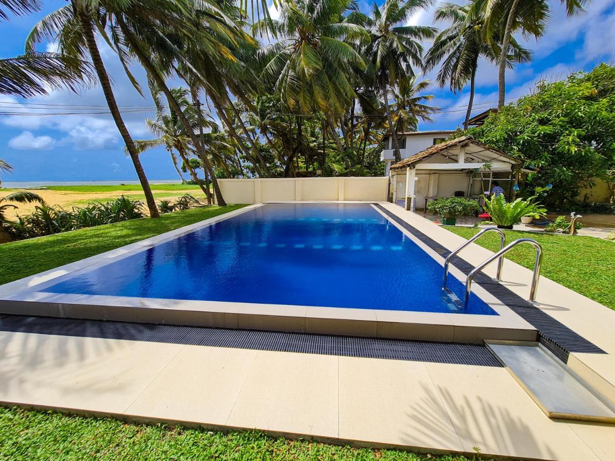Star Beach Guest House Negombo Ngoại thất bức ảnh