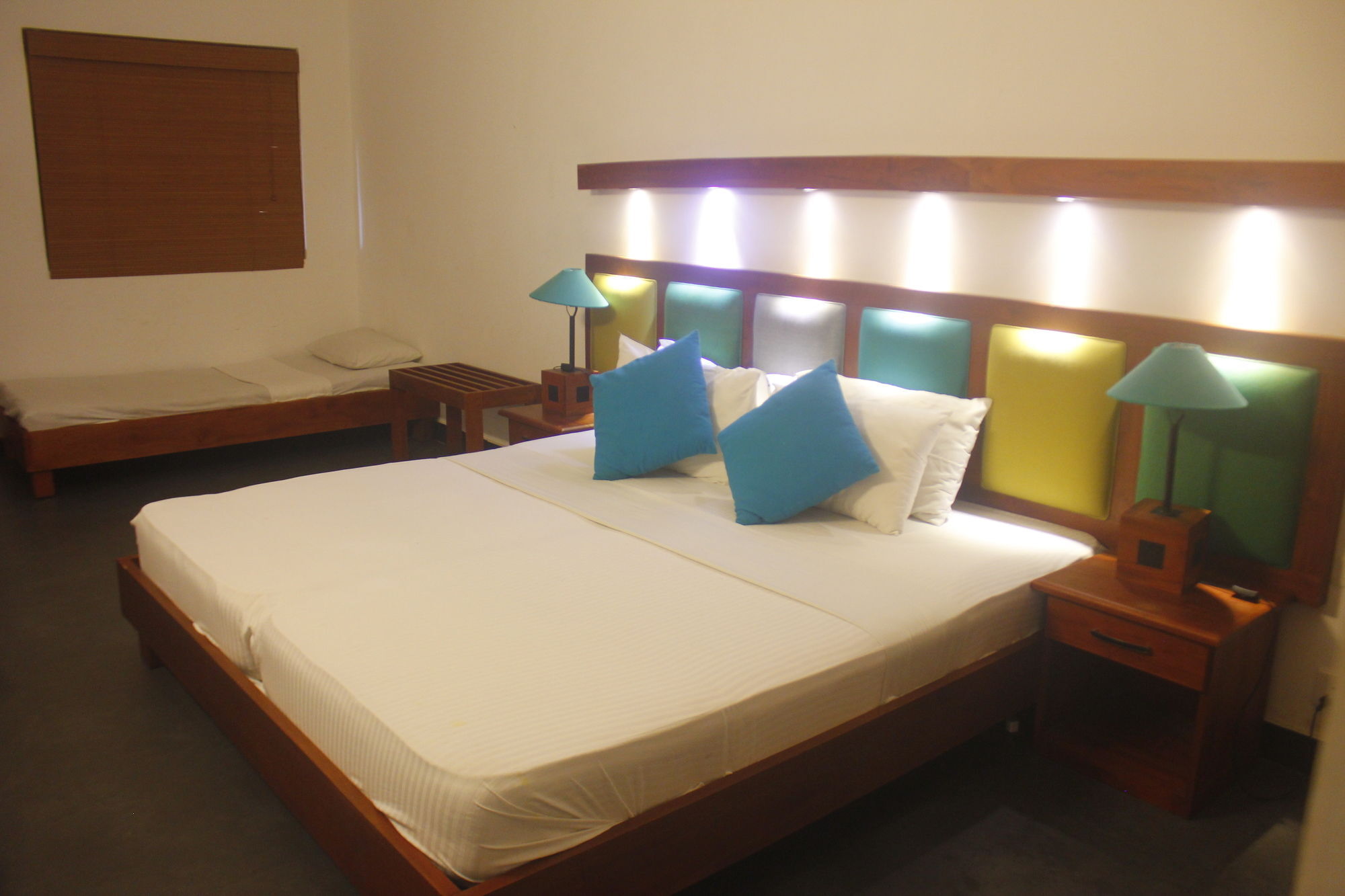 Star Beach Guest House Negombo Ngoại thất bức ảnh