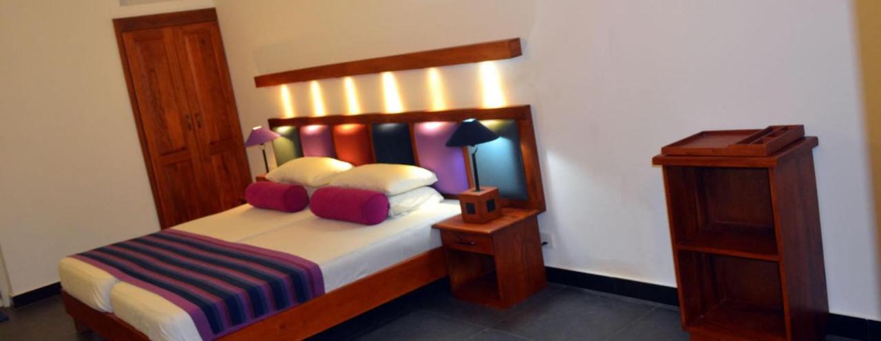Star Beach Guest House Negombo Ngoại thất bức ảnh