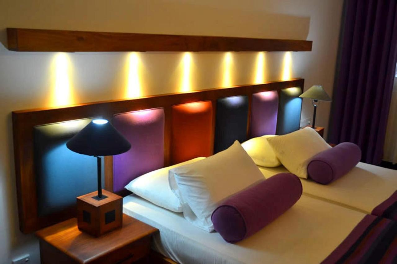 Star Beach Guest House Negombo Ngoại thất bức ảnh