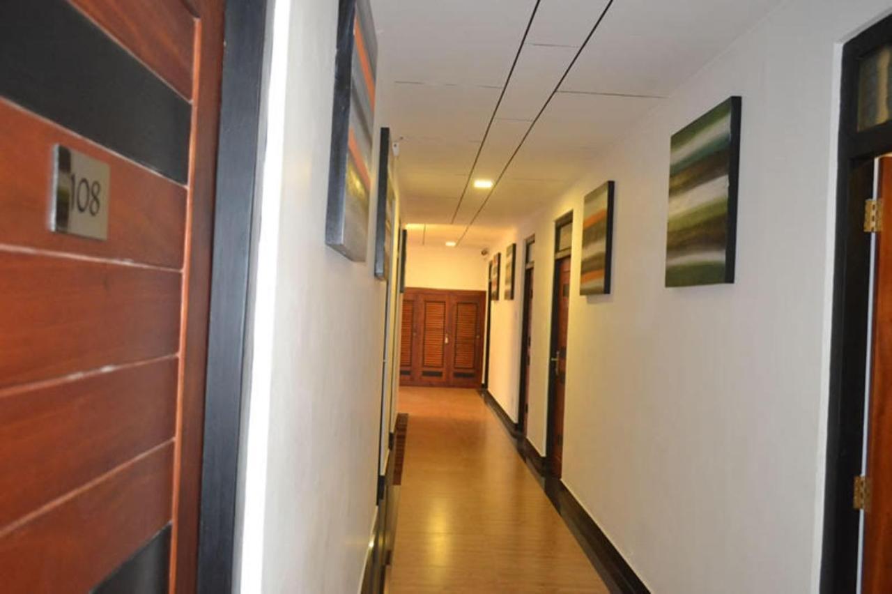 Star Beach Guest House Negombo Ngoại thất bức ảnh