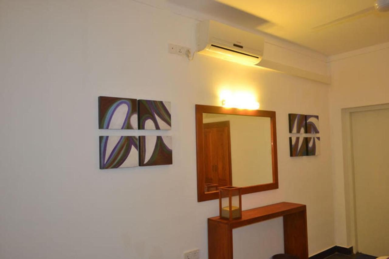 Star Beach Guest House Negombo Ngoại thất bức ảnh
