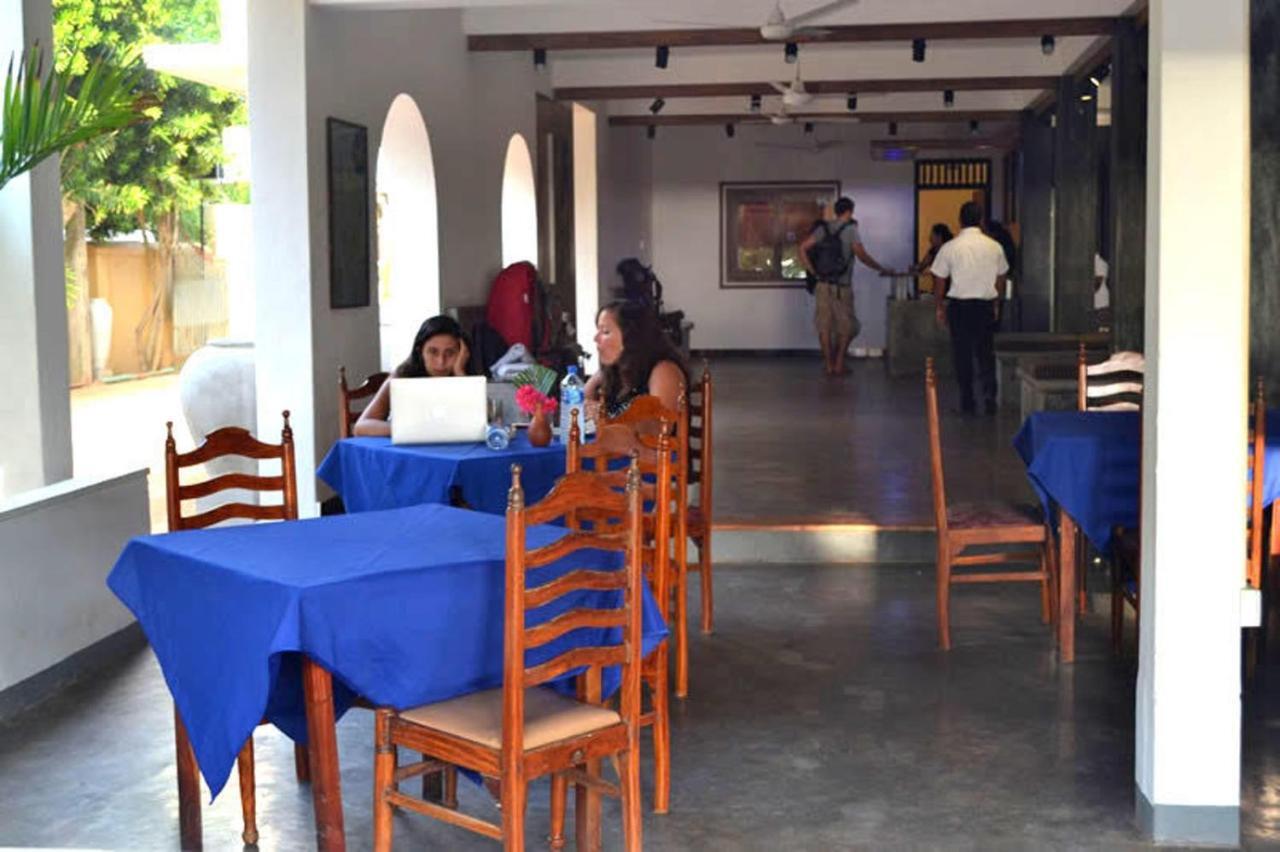 Star Beach Guest House Negombo Ngoại thất bức ảnh