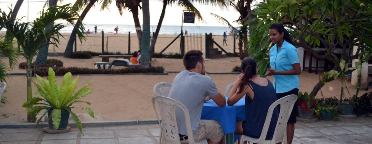 Star Beach Guest House Negombo Ngoại thất bức ảnh