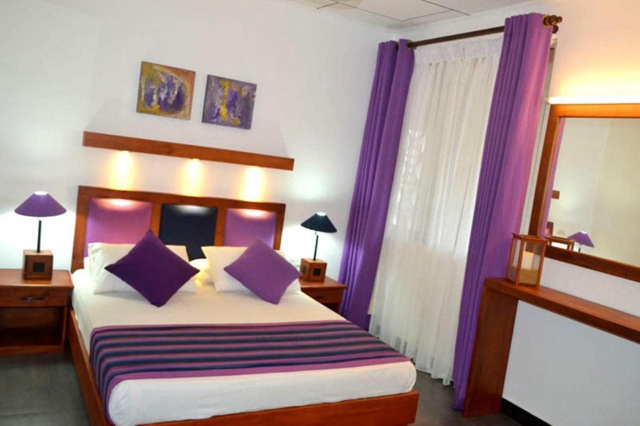 Star Beach Guest House Negombo Ngoại thất bức ảnh