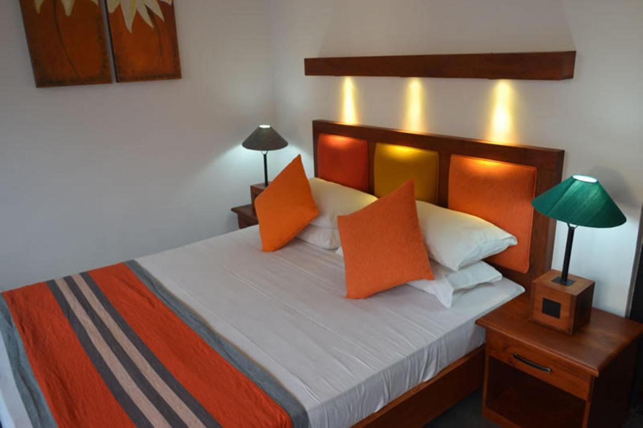 Star Beach Guest House Negombo Ngoại thất bức ảnh